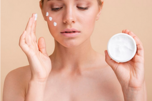 Vanish Acne: Spotless Solutions with Our Removal Cream